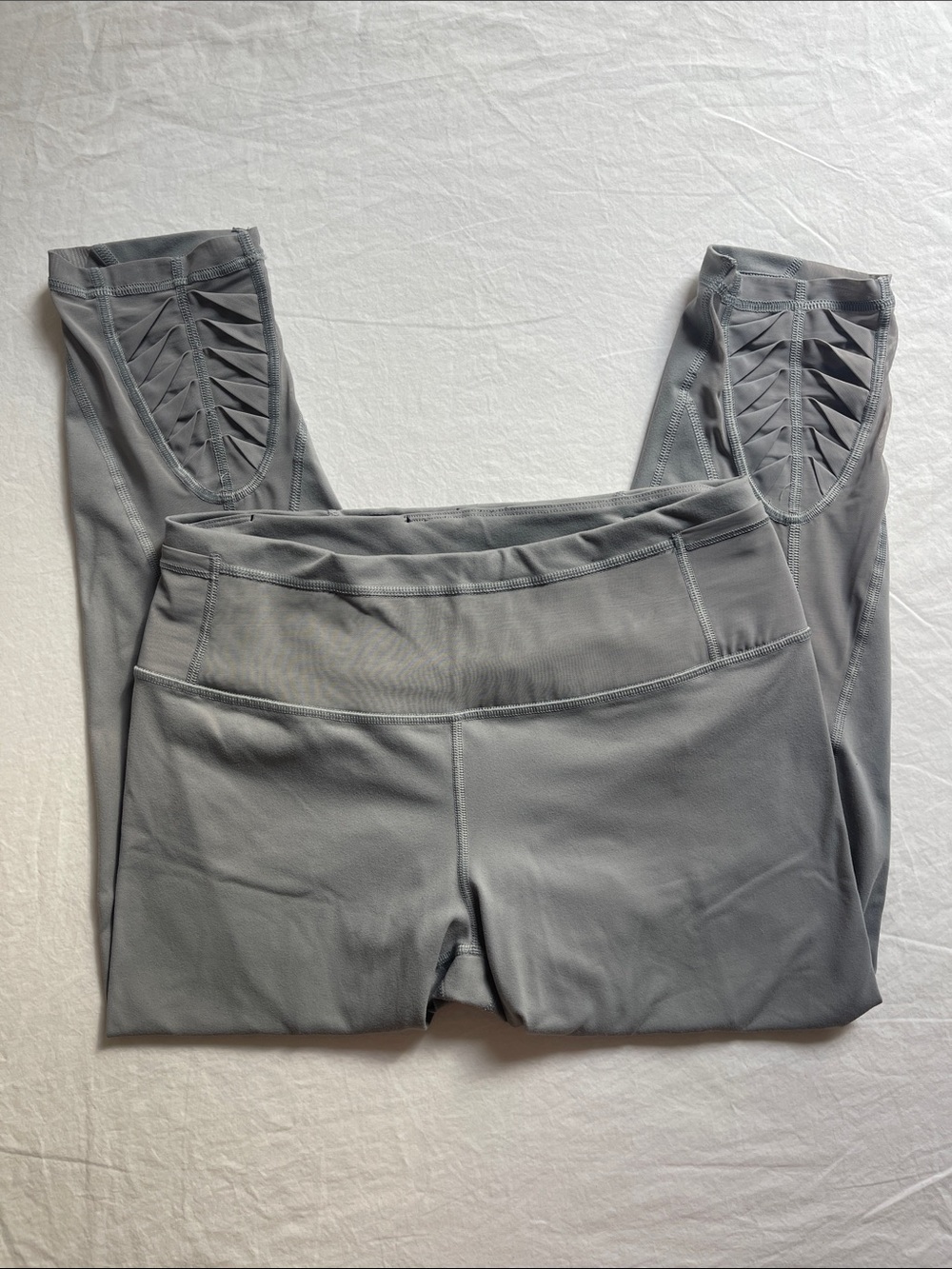High-Waist Gray Leggings with Lattice Cutout Detail